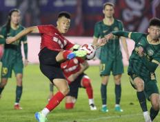 IM体育社区互动入口-精彩对决，悬念迭起，球迷们紧张关注的简单介绍