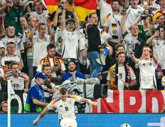 IM体育社区互动入口-克罗地亚球队射手大放异彩，率队晋级