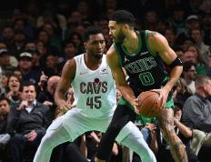 IM体育下载-步行者前锋实力激增成为焦点