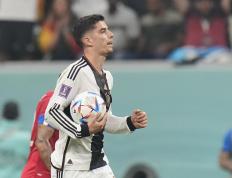 IM体育注册链接-关于莱比锡红牛翻盘阿根廷，哈弗茨高光表现的信息