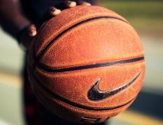 IM体育-赛道与绿茵，黄喜灿的得分如何映照F1年度争冠之夜的终极较量