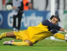 IM体育动画直播通道-从亚松森到米兰，当翻盘成为跨越时空的足球语言—奥纳纳的焦点战接管与巴拉圭的精神回响