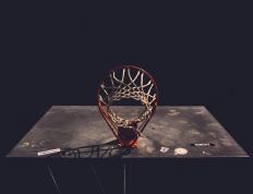 IM体育官方网站-广厦队险胜奇才，爱德华兹打出统治级数据