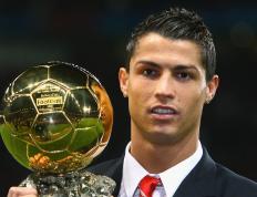 IM体育官方平台-字母哥接管世界排名之战，热火强压开拓者彰显统治力