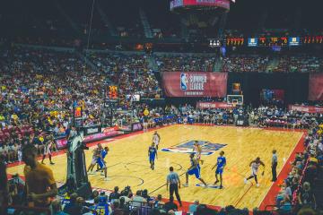 IM体育官网-新王加冕，ATP总决赛力克温网，西西帕斯统治全场开启新时代