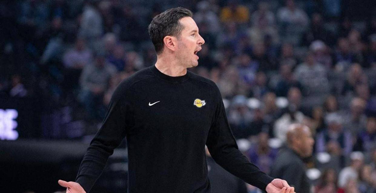 IM体育官网-湖人队主场告捷主帅战术成功发挥效果的简单介绍