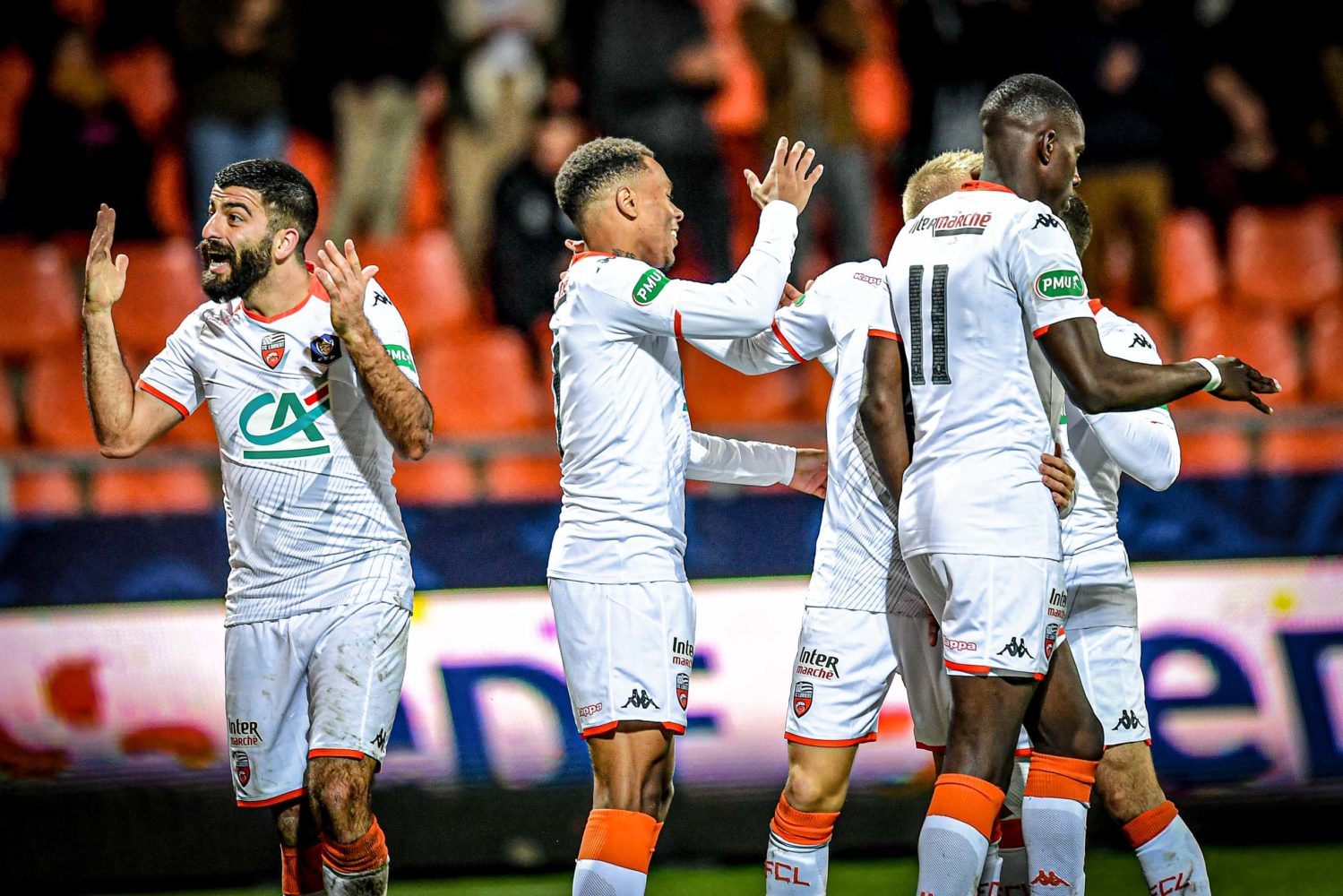 IM体育注册链接-阿莱日主场逼平瓦朗谢纳,状态平稳的简单介绍