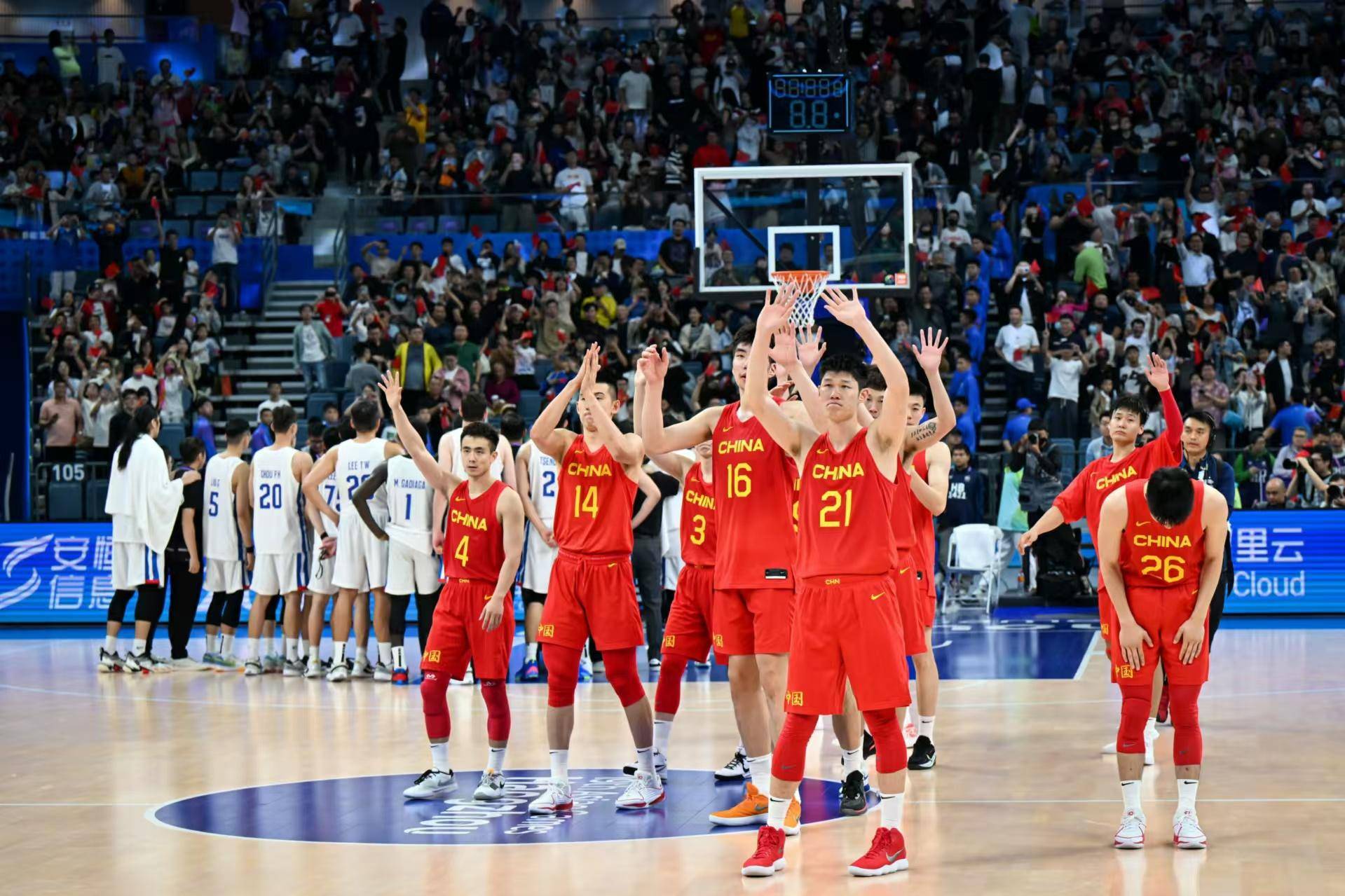 IM体育官方平台-篮球明星赛重燃激情,球迷齐聚京城感受狂欢的简单介绍