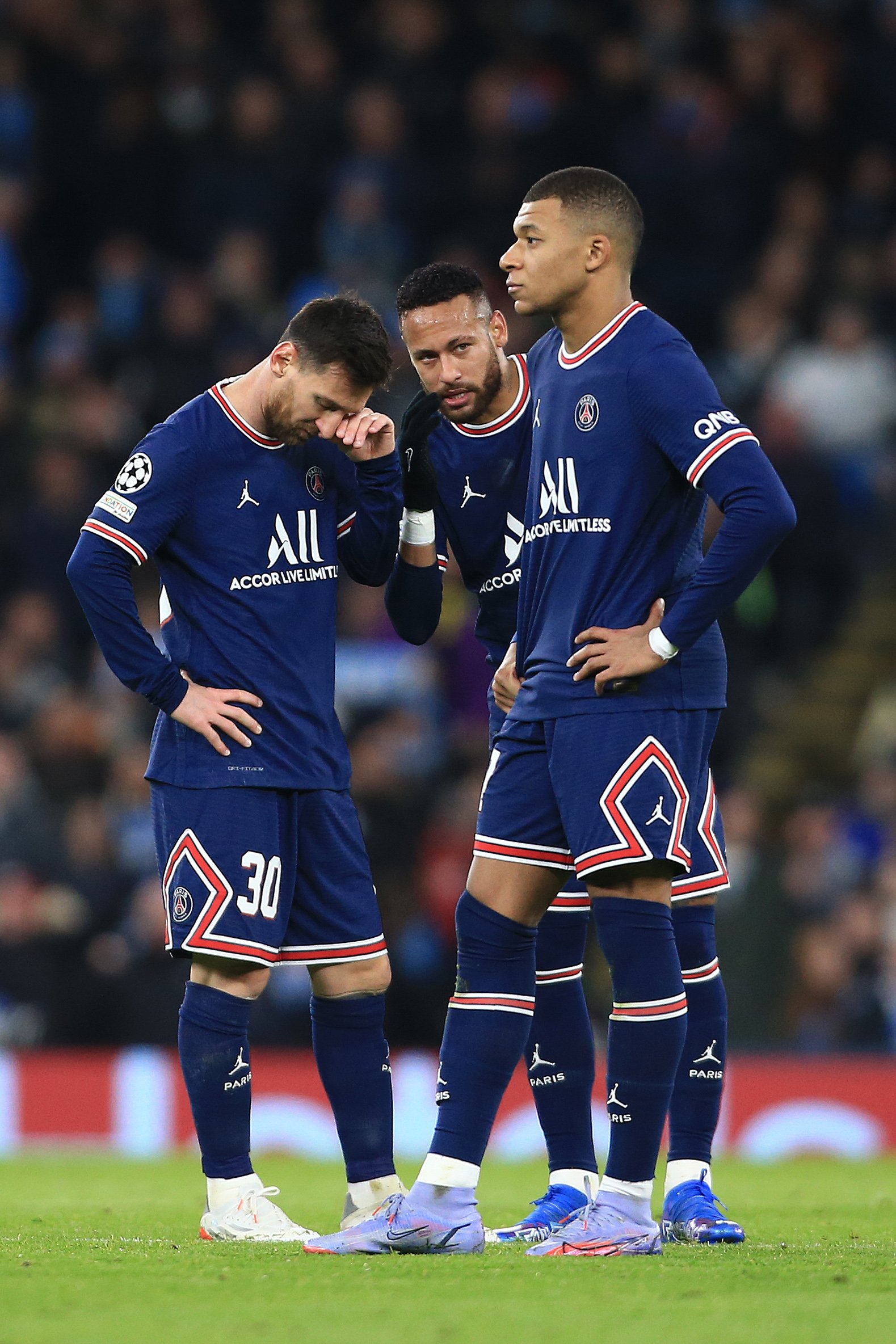 IM体育数据分析平台-巴黎力克巴西，佩德里扛起全队