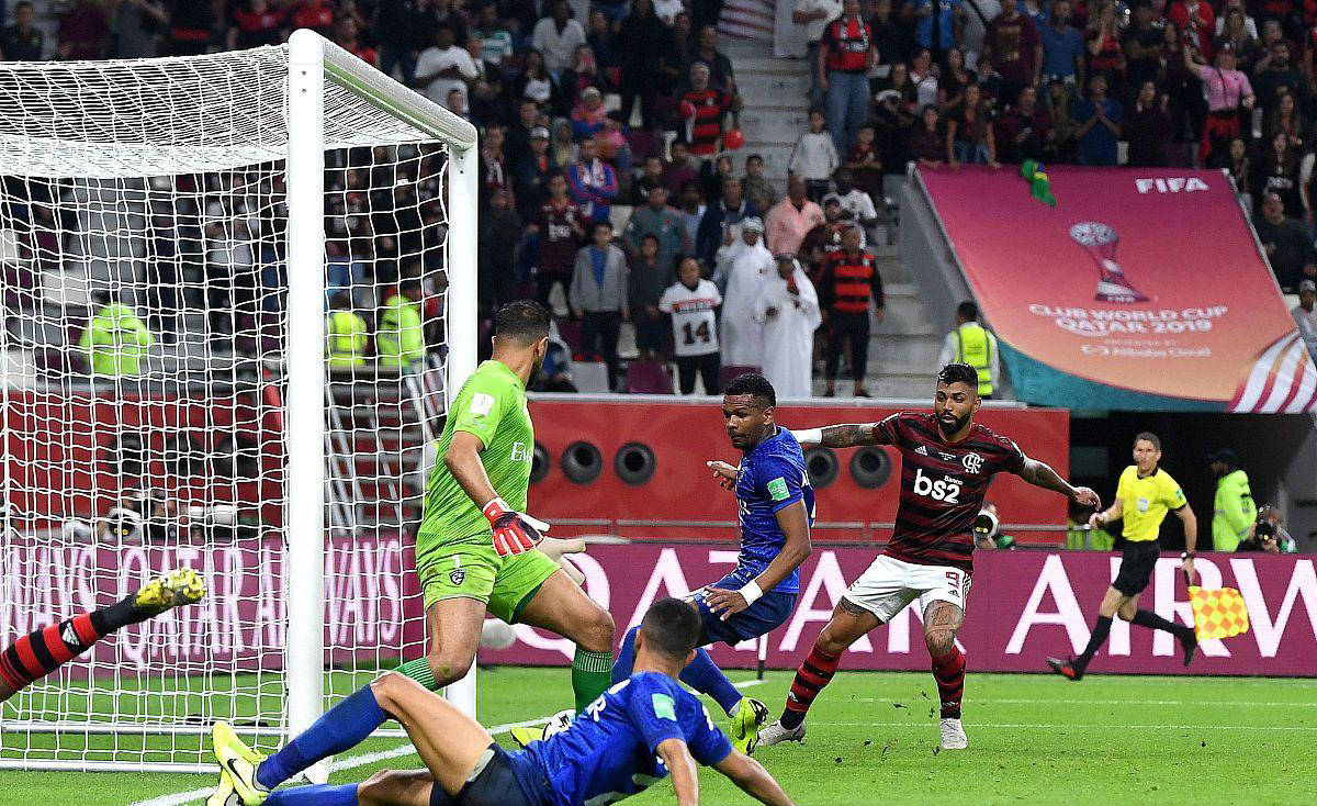 IM体育App下载-红牛二队鏖战索伯车队，拉塞尔关键制胜的简单介绍